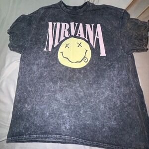 Nirvana Graphic T-Shirt Womens 1X Charcoal Grey Excellent Acid Wash Band Tee